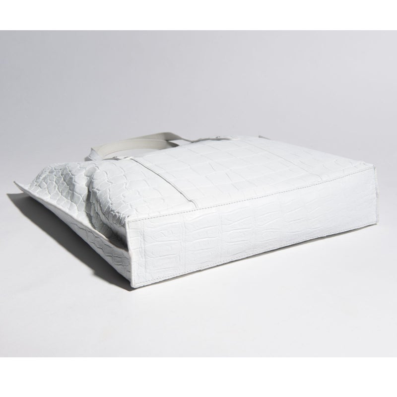 マットクロコソフトトートホワイト8