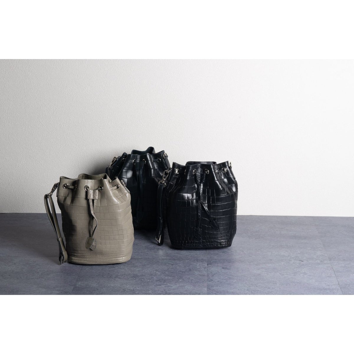 マットクロコ巾着1