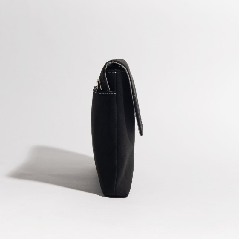 アルカンターラピスタシリーズ　エグゼクティブサコッシュショルダーバッグブラック2